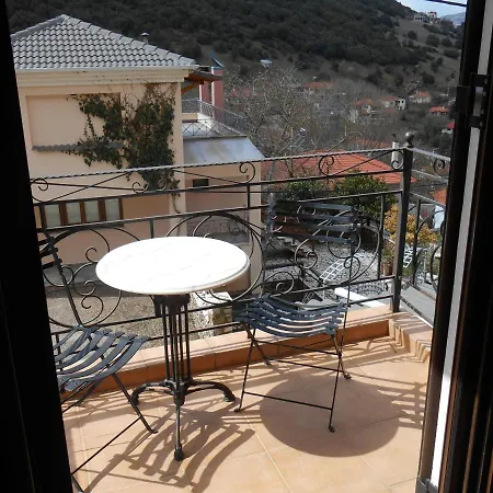 Guest house Amadriades 3*