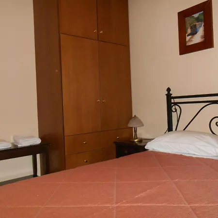 Πανσιόν Amadriades 3*