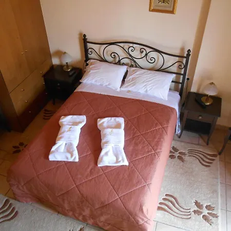 Guest house Amadriades 3*